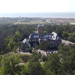 Landgoed Huize Glory Отель Берген ан Зее