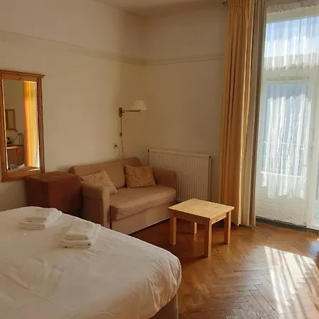 Landgoed Huize Glory 3* Берген ан Зее