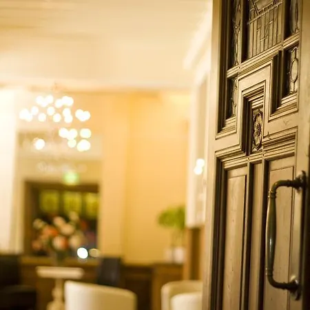 Hotell Landgoed Huize Glory 3*